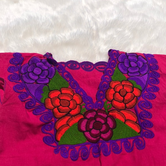 Fuchsia Mexican embroiled top - Picture 2 of 5
